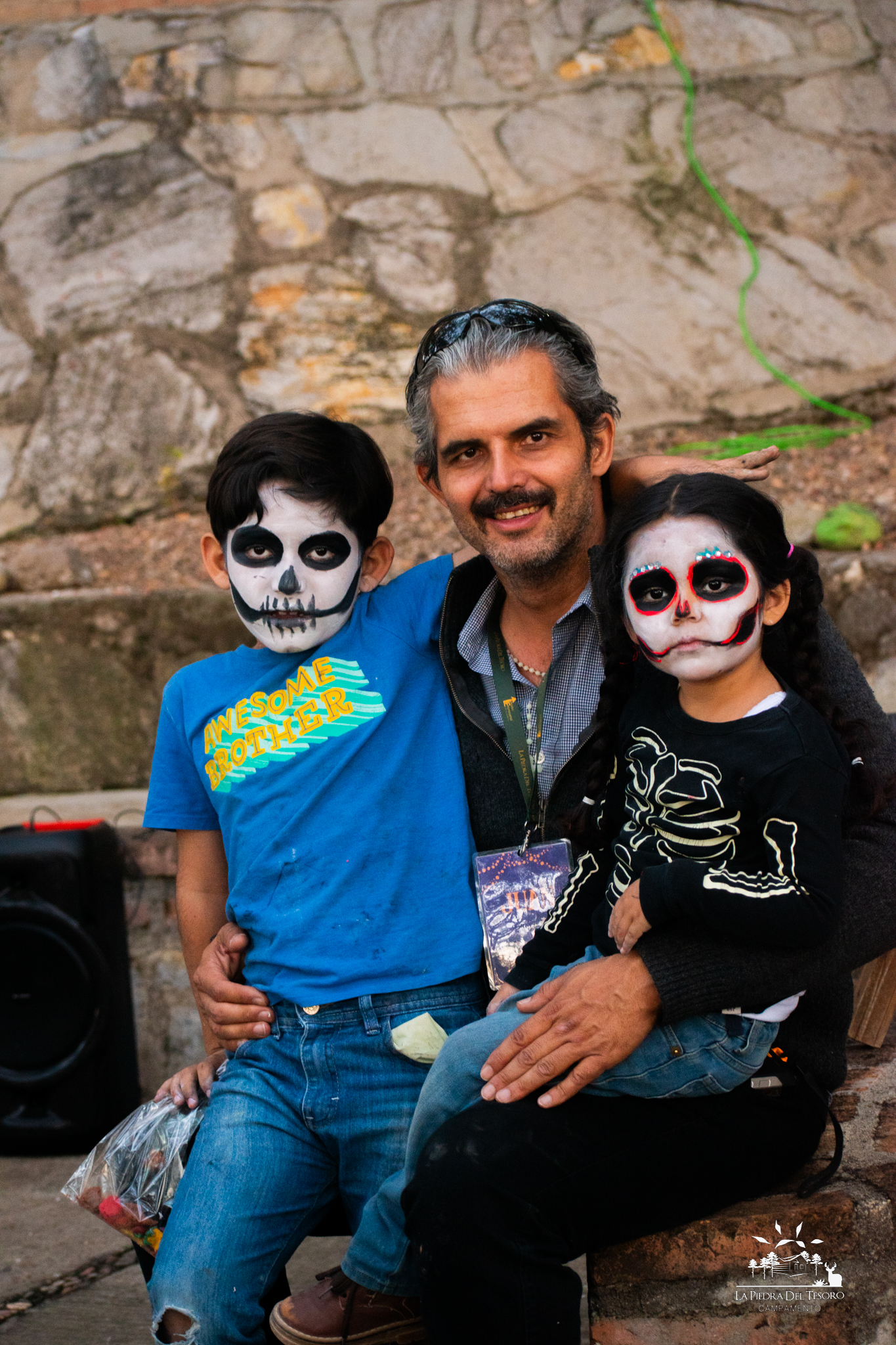 FAMILIA